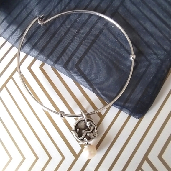 Mermaid Charm Bracelet by Vantel Pearls - Picture 5 of 12